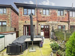 Rear External- click for photo gallery